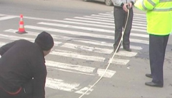 Minor, LOVIT de un autoturism pe trecere, în Constanța